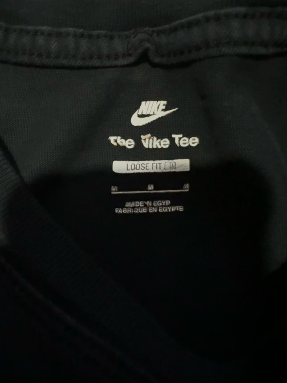 Nike Sportswear Classic Women's Loose Short-Sleeve Cropped T-Shirt - Picture 3 of 4